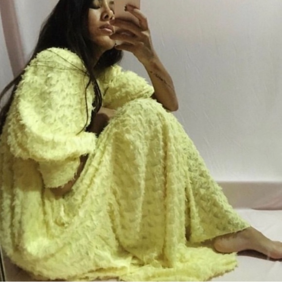 Blogger Favorite Zara Loose Fitting Textures Yellow Max Dress size XXL - Picture 7 of 8